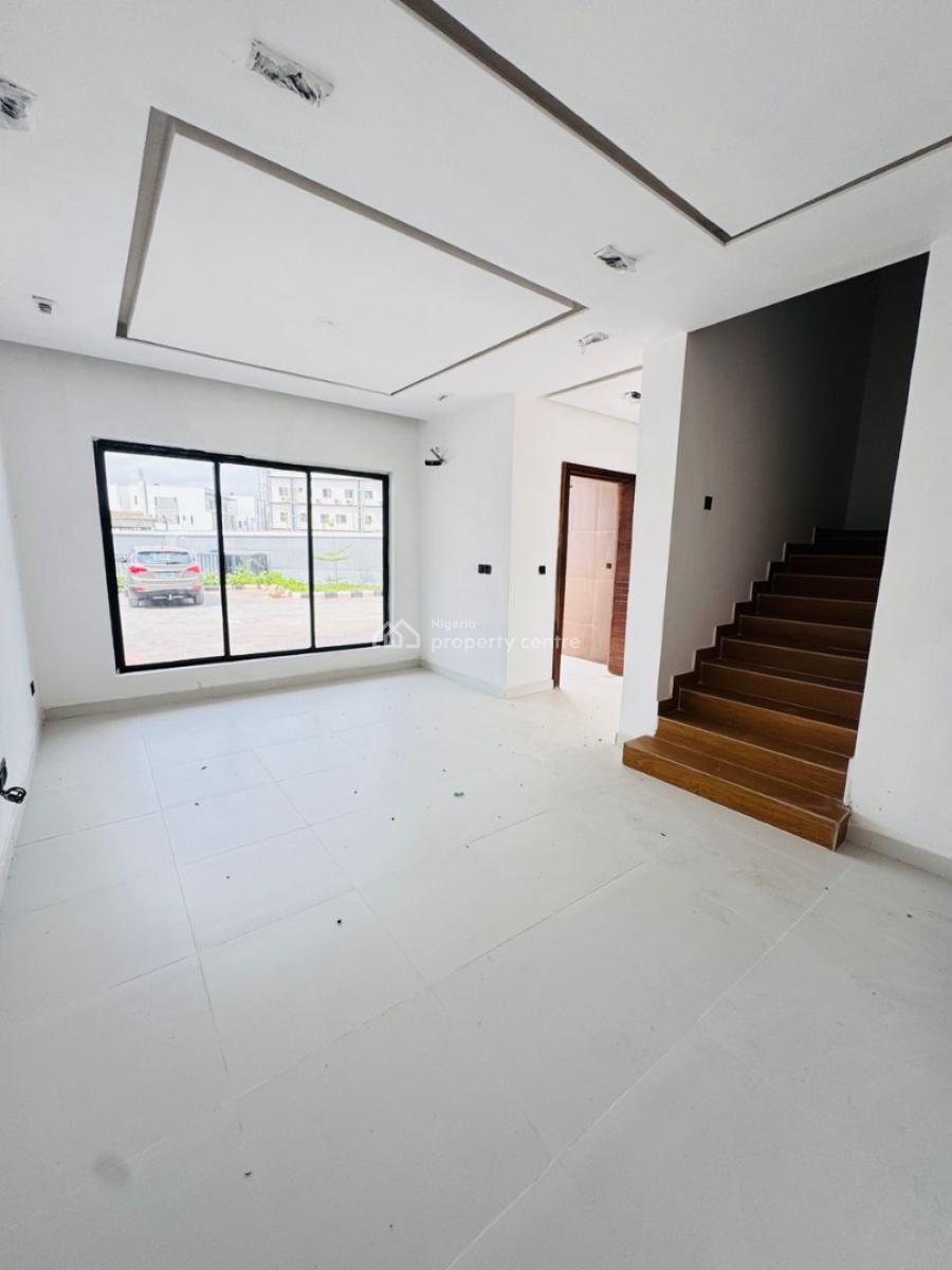 Spacious 4 Bedrooms Terraced Duplex with Swimming Pool, Lekki Phase 1, Lekki, Lagos, Terraced Duplex for Sale