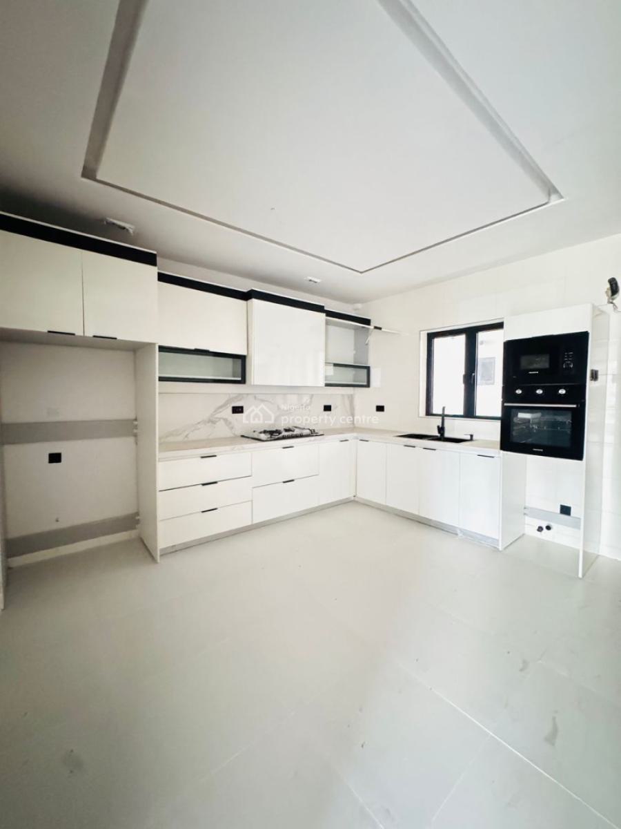 Spacious 4 Bedrooms Terraced Duplex with Swimming Pool, Lekki Phase 1, Lekki, Lagos, Terraced Duplex for Sale