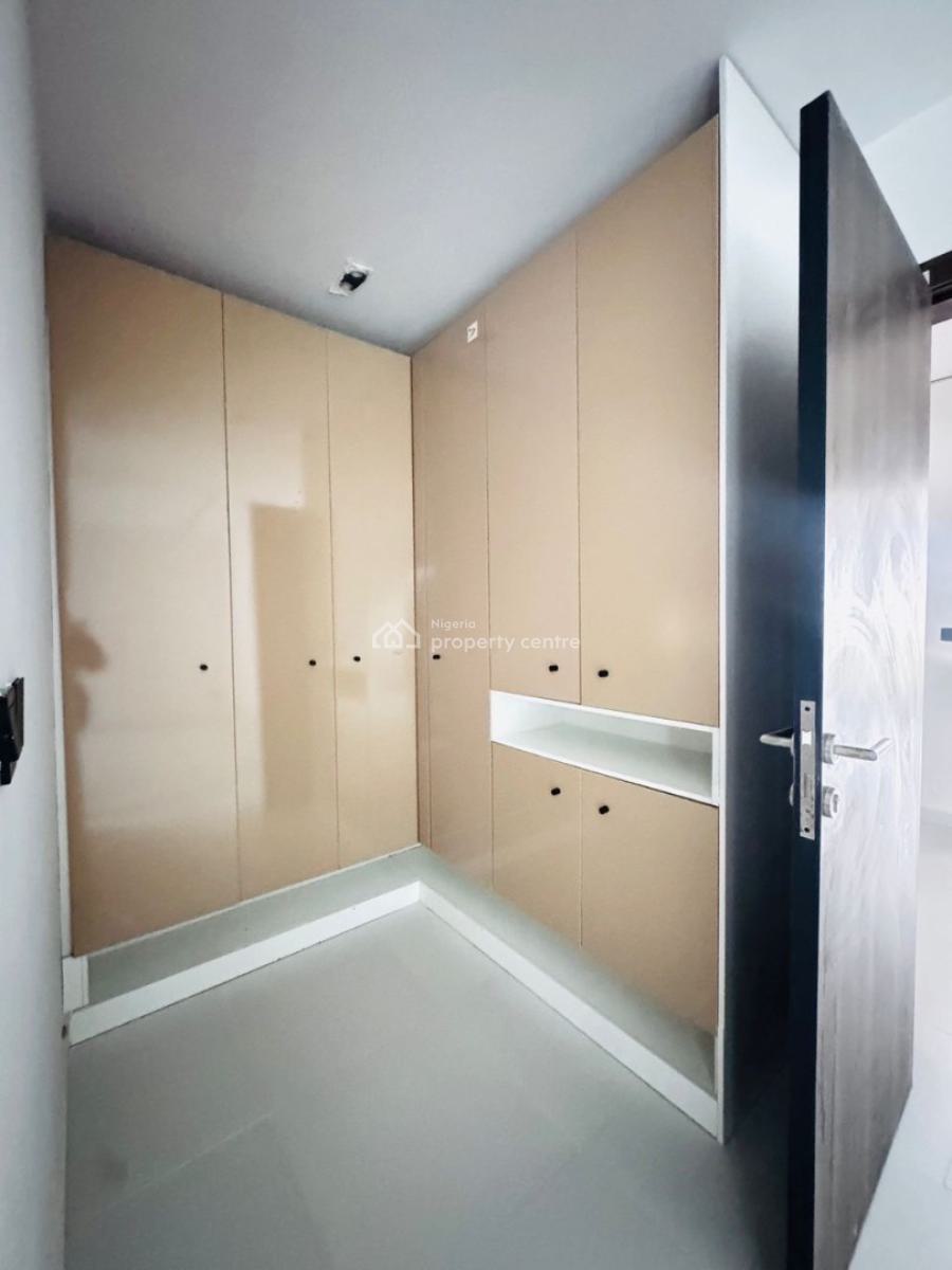 Spacious 4 Bedrooms Terraced Duplex with Swimming Pool, Lekki Phase 1, Lekki, Lagos, Terraced Duplex for Sale