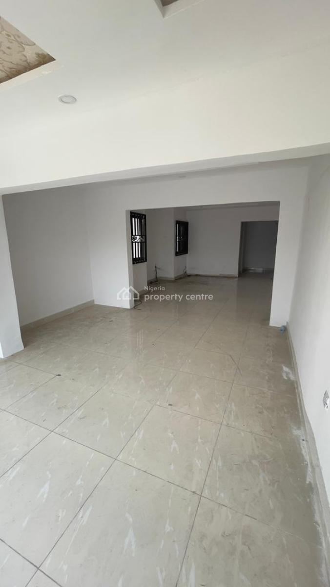 50sqm Upper Shop Space for Commercial Use, Lekki Phase 1, Lekki, Lagos, Shop for Rent