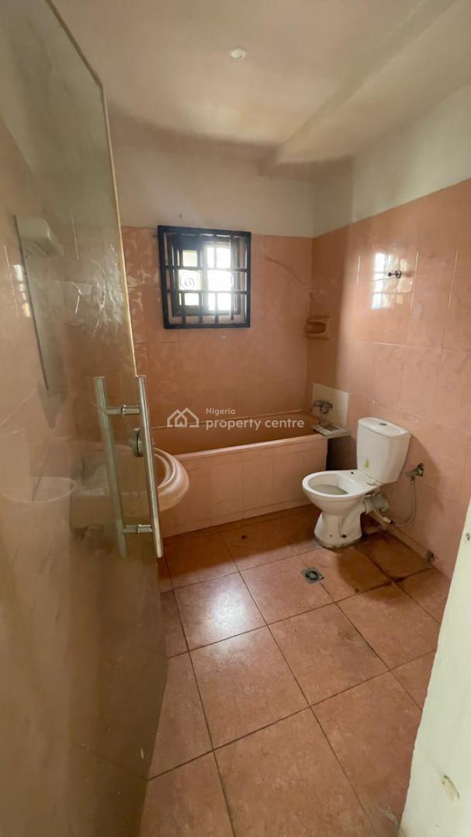 50sqm Upper Shop Space for Commercial Use, Lekki Phase 1, Lekki, Lagos, Shop for Rent