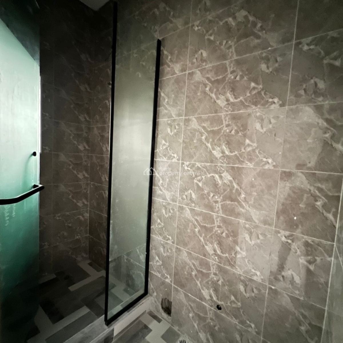 2 Bedroom Apartment, Beside Coastal Road, Ajah, Lagos, Flat / Apartment for Rent