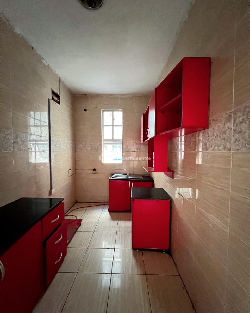 Spacious 2 Bedrooms Apartment, New Road Chevron, Lekki, Lagos, Flat / Apartment for Sale