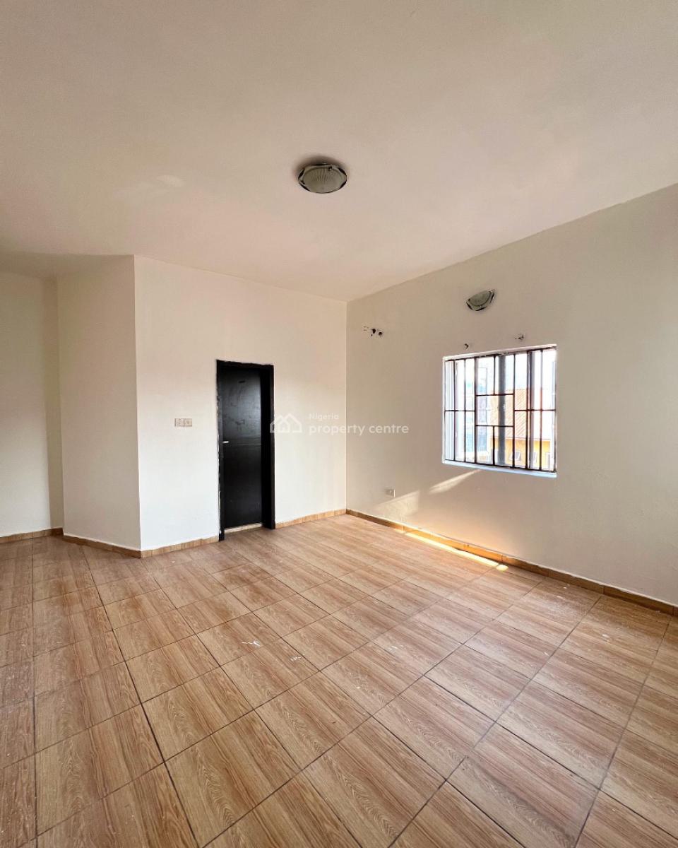 Spacious 2 Bedrooms Apartment, New Road Chevron, Lekki, Lagos, Flat / Apartment for Sale