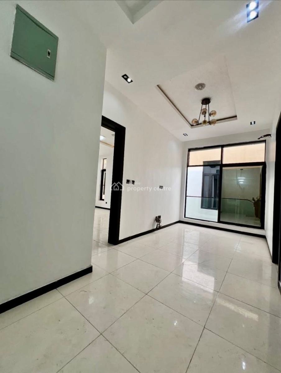 Elegant Design in Serene Surroundings, Ilasan, Lekki, Lagos, Semi-detached Duplex for Rent