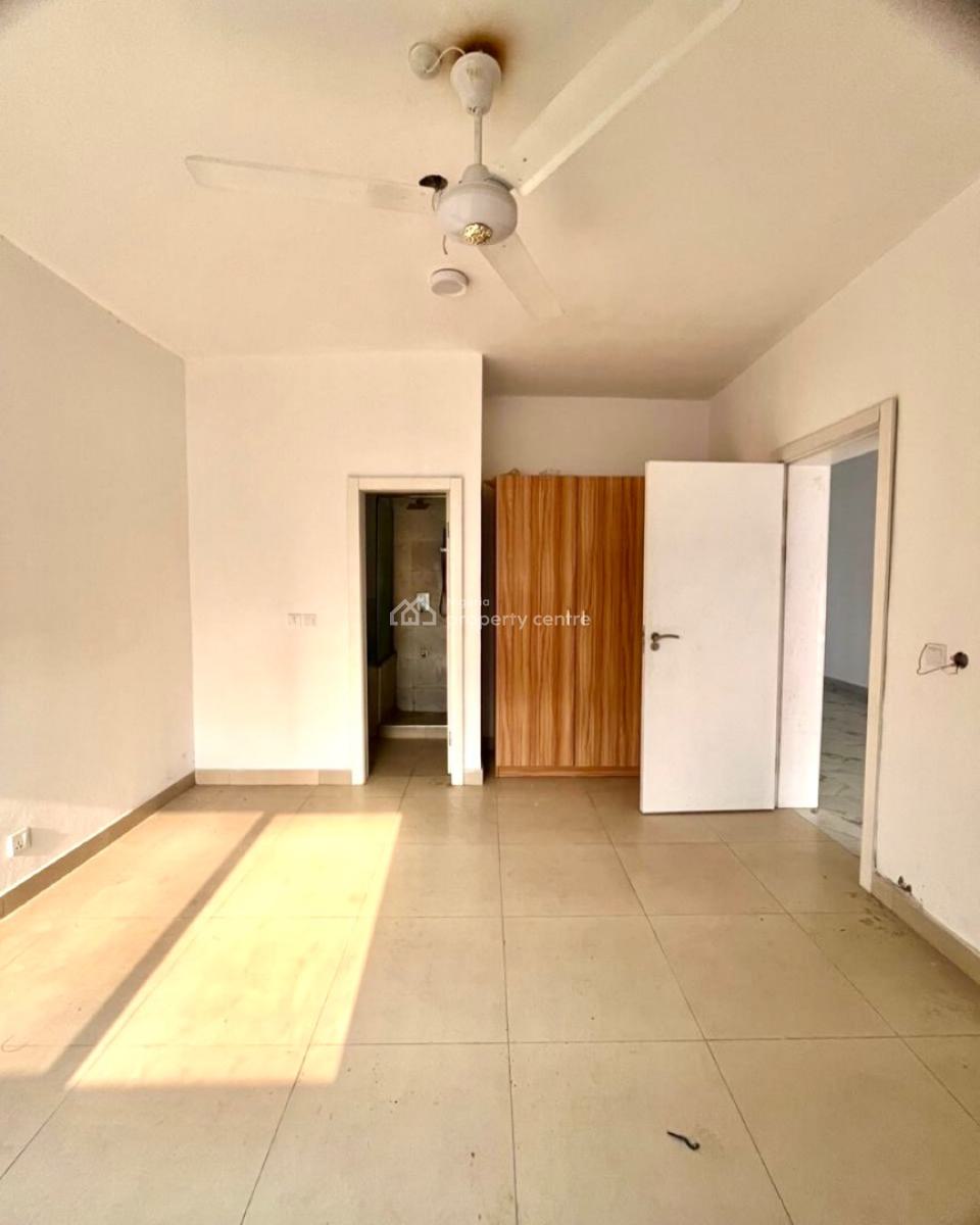 2 Bedroom Apartment, Ikota, Lekki, Lagos, Flat / Apartment for Sale