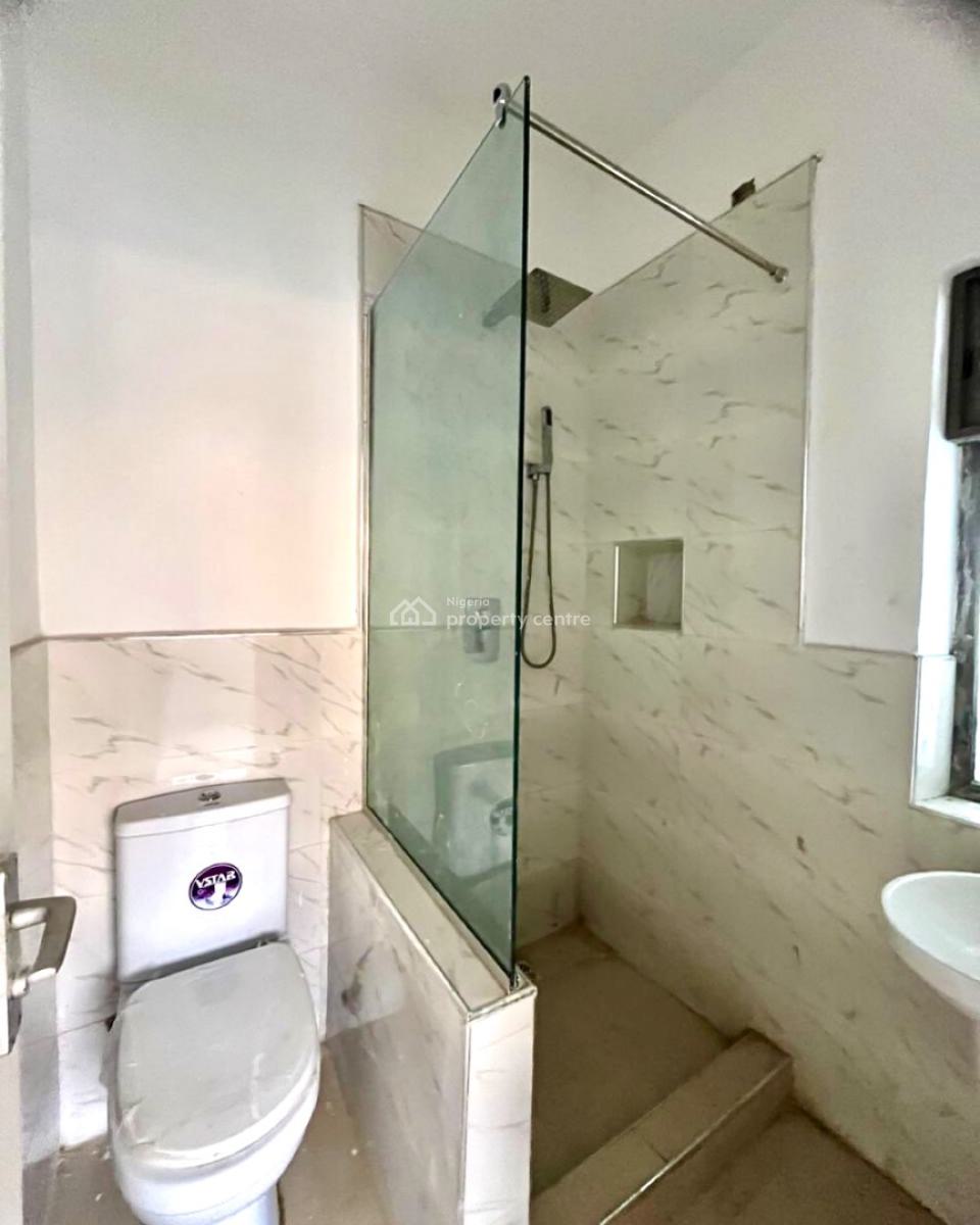 2 Bedroom Apartment, Ikota, Lekki, Lagos, Flat / Apartment for Sale