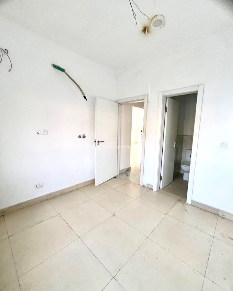 2 Bedroom Apartment, Ikota, Lekki, Lagos, Flat / Apartment for Sale