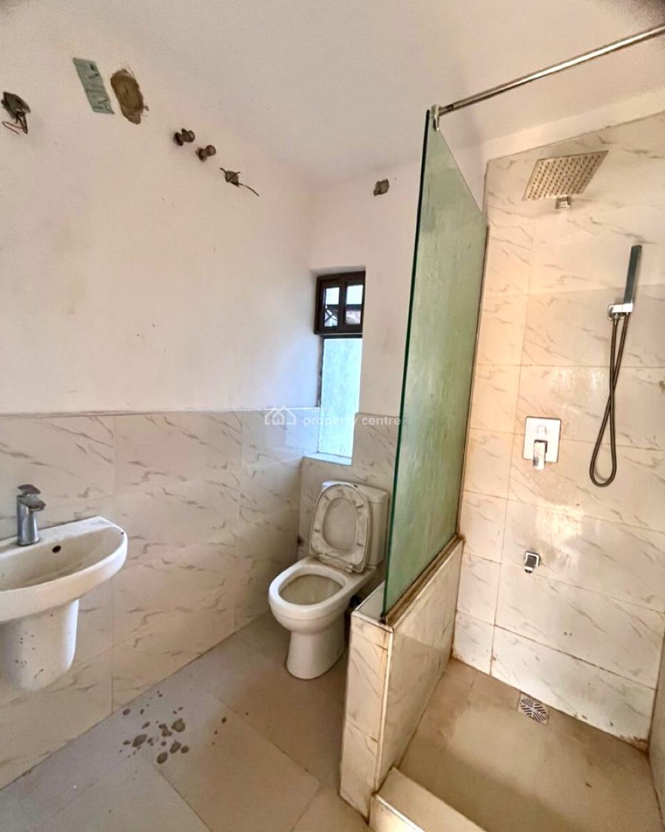 2 Bedroom Apartment, Ikota, Lekki, Lagos, Flat / Apartment for Sale