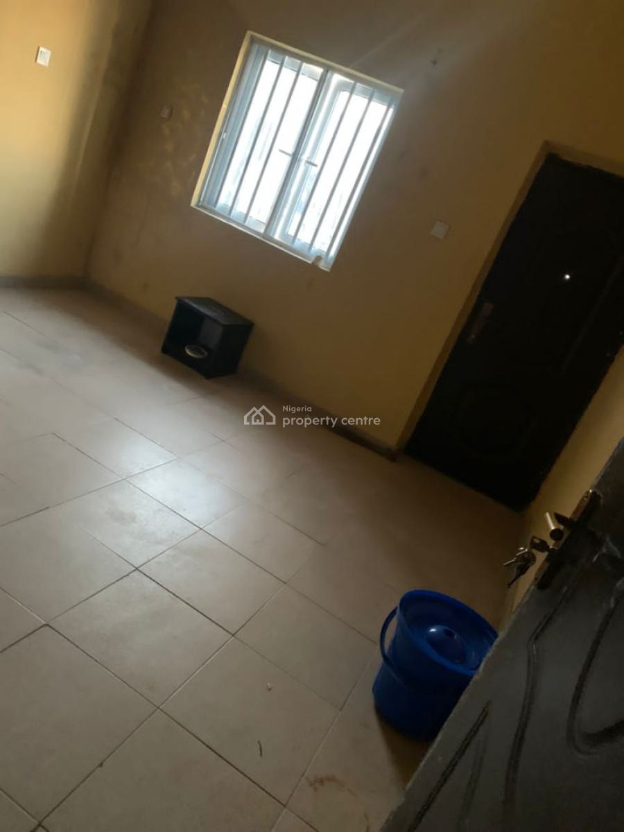Spacious 2 Bedroom Flat, Mobile Road, Ilaje, Ajah, Lagos, Flat / Apartment for Rent