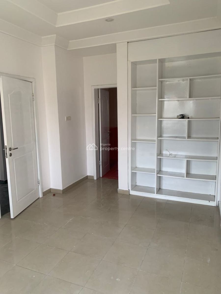 Spacious 55sqm Commercial Space on The 1st Floor, Lekki Phase 1, Lekki, Lagos, Commercial Property for Rent