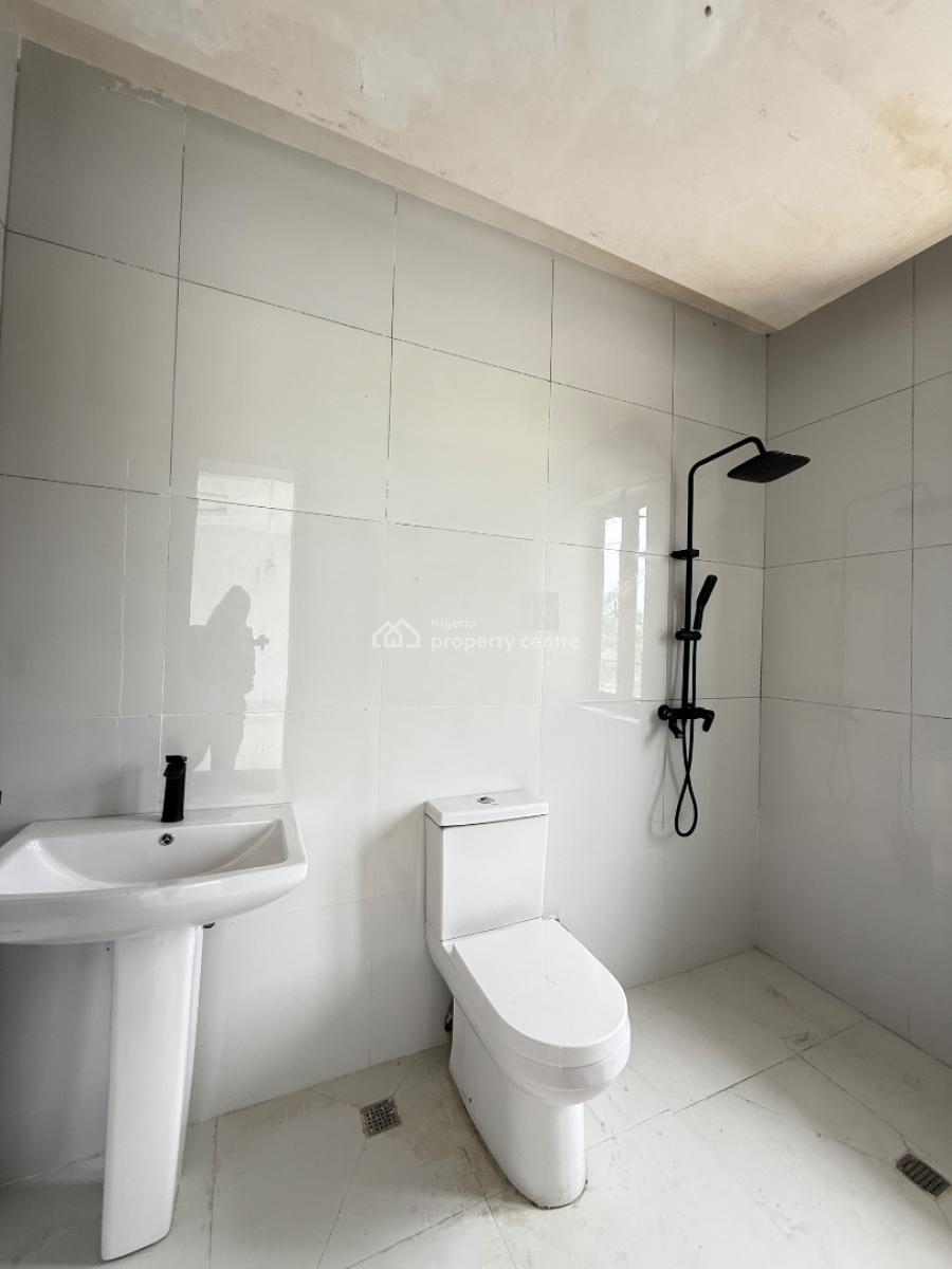 5 Units of 2 Bedroom and 1 Unit of 3 Bedroom Penthouse Plus Bq., Ikate, Lekki, Lagos, Flat / Apartment for Sale