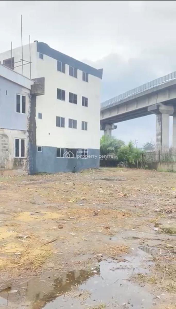 14,200 Sqft Self Compound Warehouse with Office Space Available, Iganmu, Lagos, Warehouse for Rent