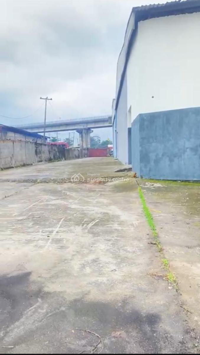 14,200 Sqft Self Compound Warehouse with Office Space Available, Iganmu, Lagos, Warehouse for Rent