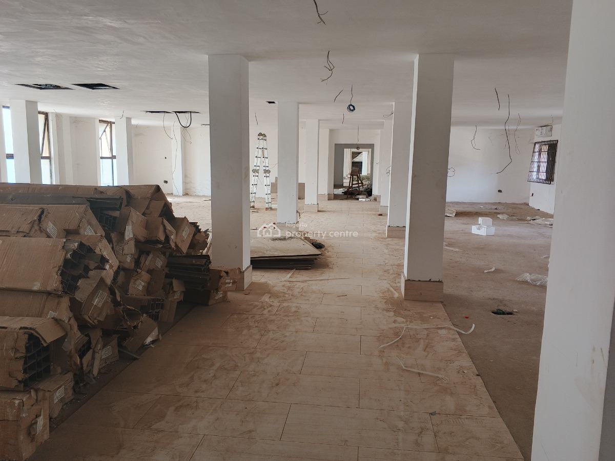 650sqm Open Office Space, Wuse 2, Abuja, Plaza / Complex / Mall for Rent