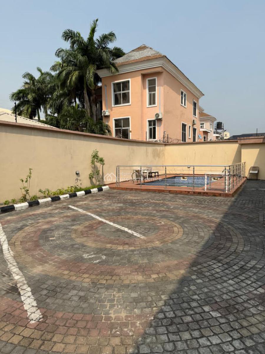 Spacious Three Bedroom Apartment, Victoria Island (vi), Lagos, Flat / Apartment for Rent
