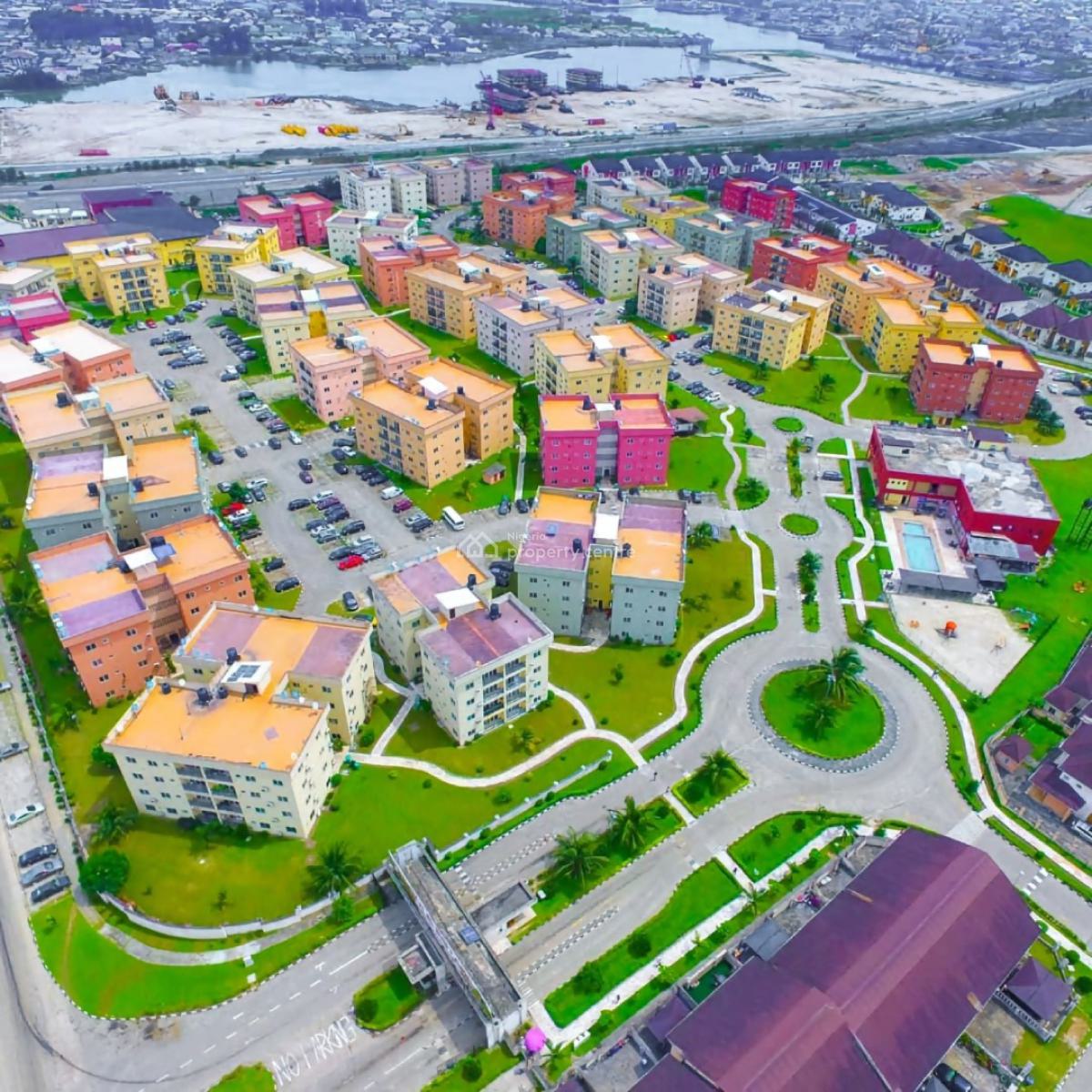 Standard 3 Bedroom Apartment on The Ground Floor, Golf Estate, Peter Odili Road, Trans Amadi, Port Harcourt, Rivers, Flat / Apartment for Sale