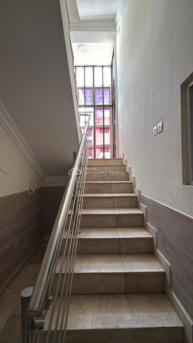 Furnished 16-room - Oniru-v.i, Lagos*  Looking for a Spac, Oniru, Victoria Island (vi), Lagos, Hotel / Guest House for Rent