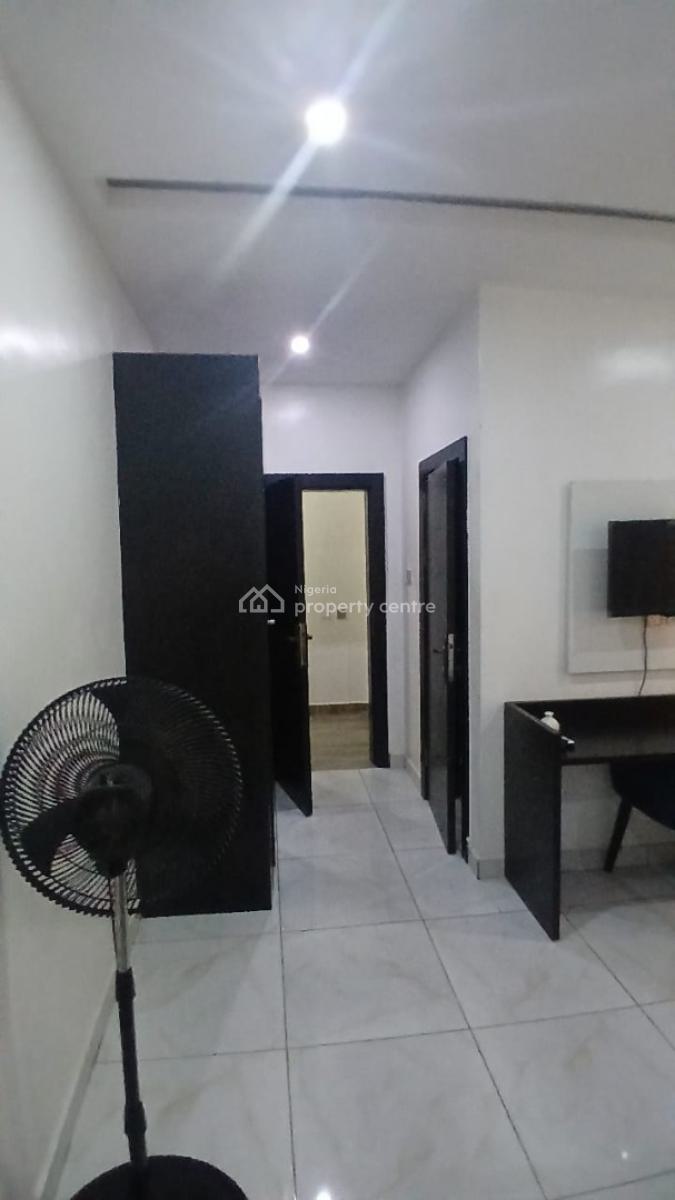Luxury 4 Unit of 2 Bedroom & 2 Unit of Mini Flat Furnished Apartment, Off Admiralty Way, Lekki Phase 1, Lekki, Lagos, Flat / Apartment for Sale
