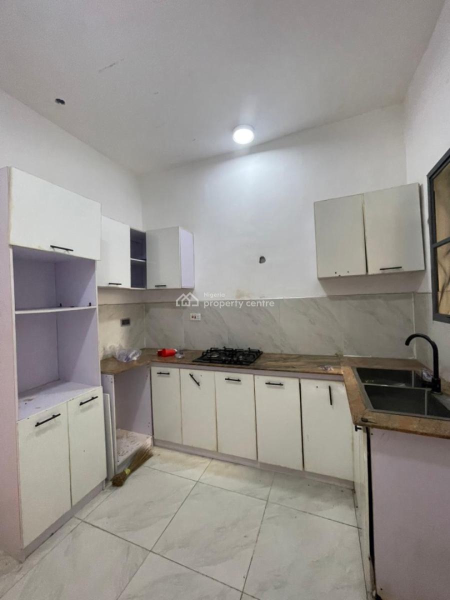 2 Bedroom Apartment, Ikota, Lekki, Lagos, Flat / Apartment for Rent