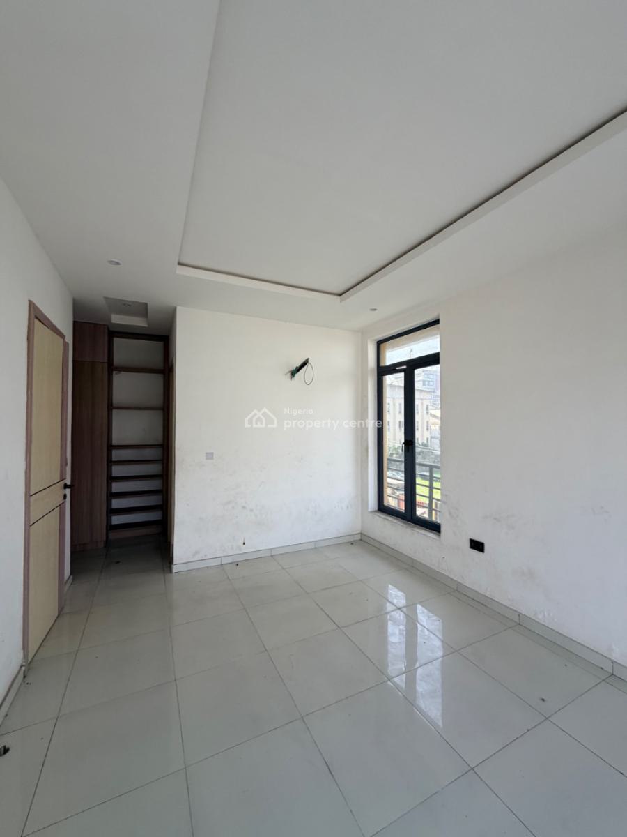 Brand New Contemporary 4 Bedroom Maisonette with Bq, Perez Drive, Lekki Phase 1, Lekki, Lagos, Flat / Apartment for Rent