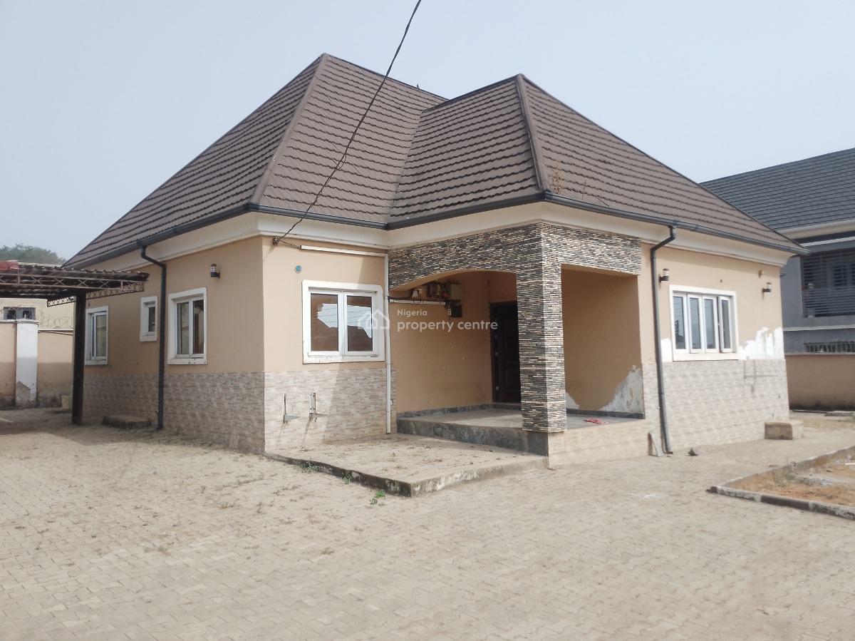Luxury Four Bedroom Apartment, Scc Road, Ushafa, Bwari, Abuja, Detached Bungalow for Rent