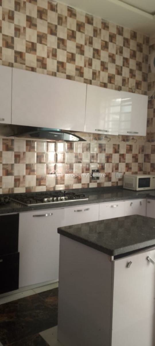 Exquisite Spacious Single Room Shared Apartment, Orchid, Lekki Phase 2, Lekki, Lagos, Flat / Apartment for Rent