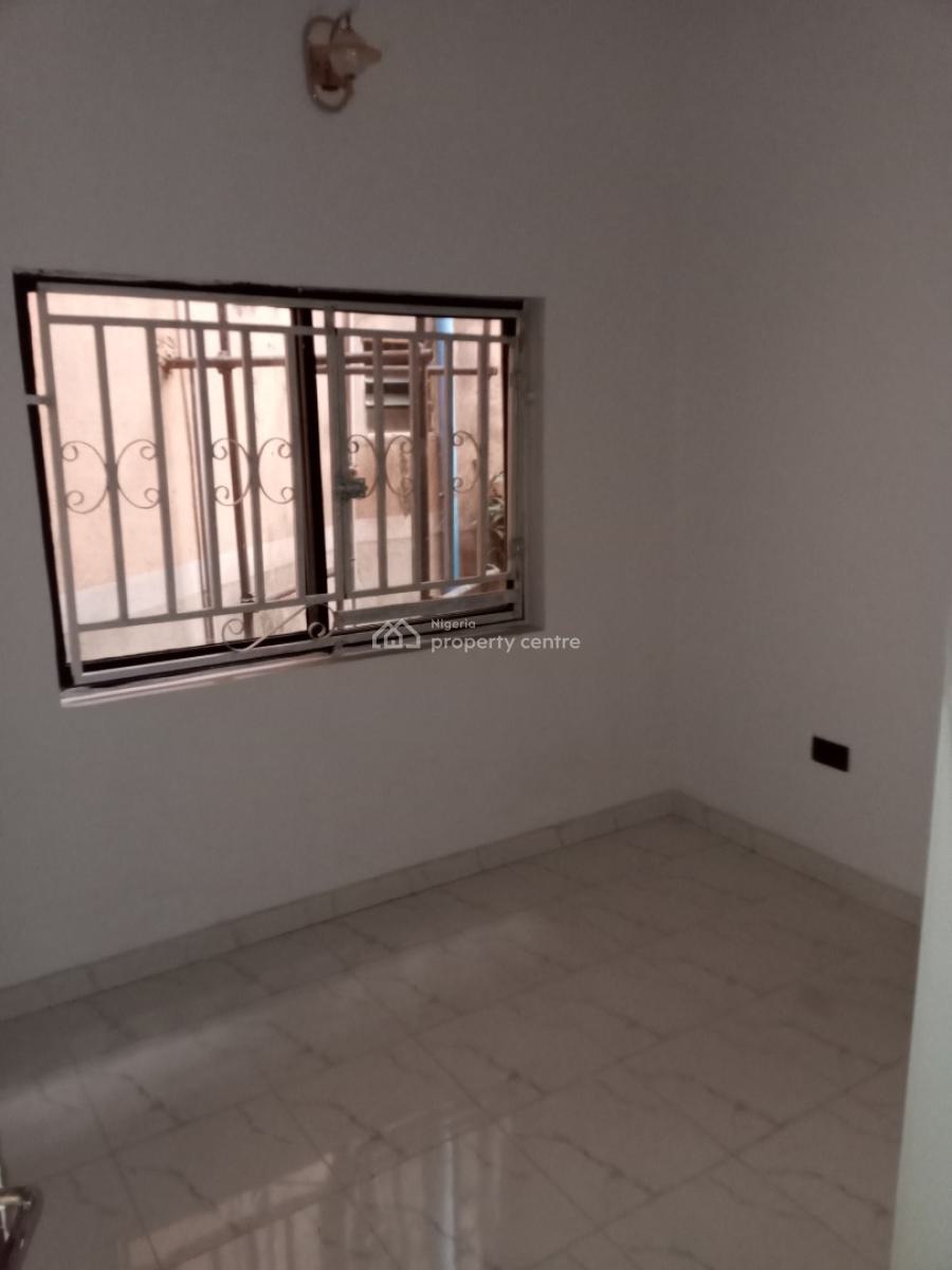 Beautiful 2 Bedroom Flat Apartment, Omole Phase 2, Ikeja, Lagos, Flat / Apartment for Rent