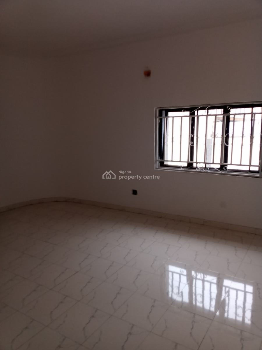 Beautiful 2 Bedroom Flat Apartment, Omole Phase 2, Ikeja, Lagos, Flat / Apartment for Rent
