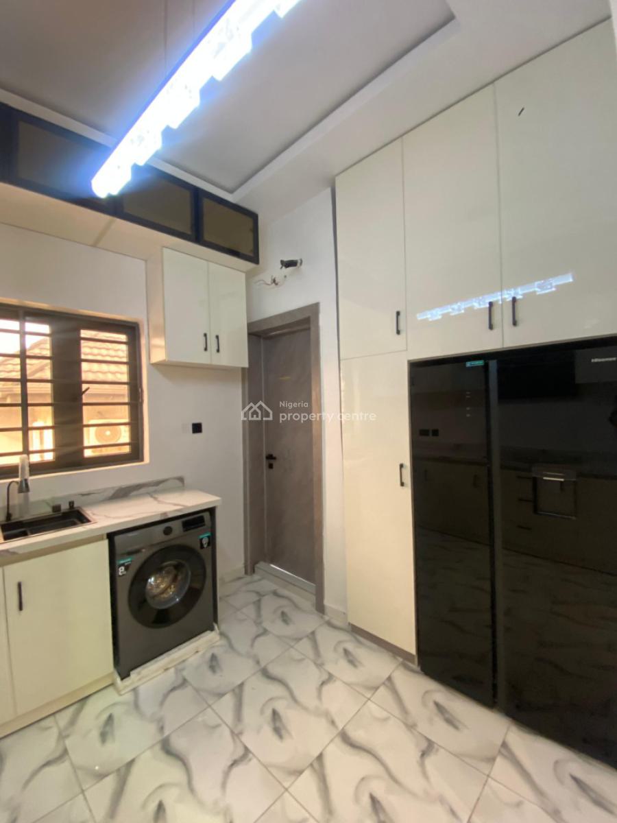 Impeccable 4 Bedroom Terrace Duplex with Bq, Lekki Phase 1, Lekki, Lagos, Terraced Duplex for Sale