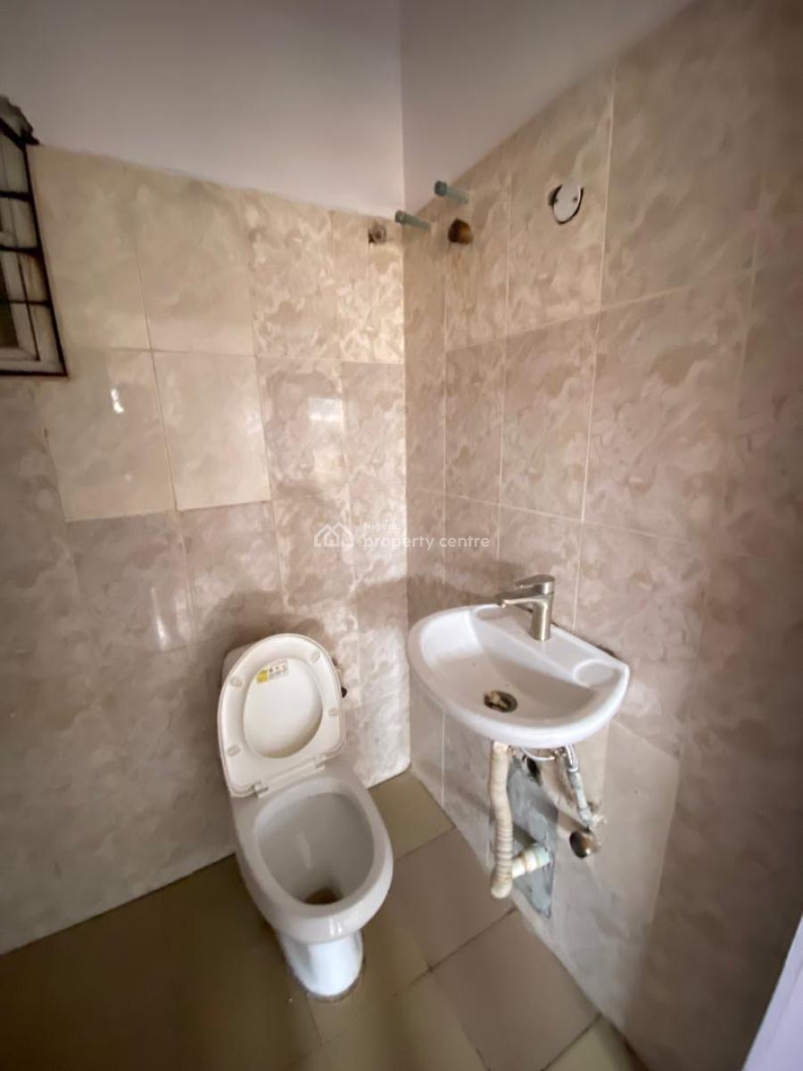 Self Contain, Ikota, Lekki, Lagos, Flat / Apartment for Rent