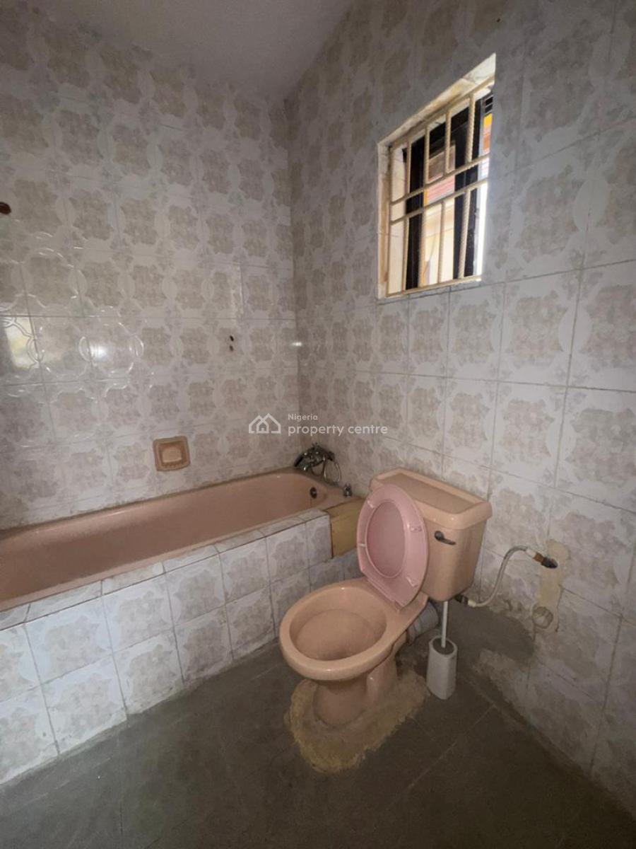 Well Maintained 5 Bedroom Semi-detached Duplex with a 2 Bedroom Boys Q, Lekki Phase 1, Lekki, Lagos, Semi-detached Duplex for Rent