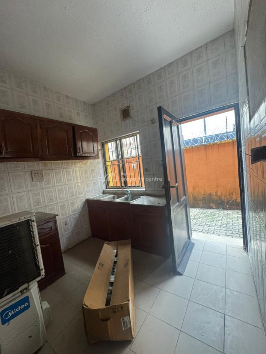 Well Maintained 5 Bedroom Semi-detached Duplex with a 2 Bedroom Boys Q, Lekki Phase 1, Lekki, Lagos, Semi-detached Duplex for Rent