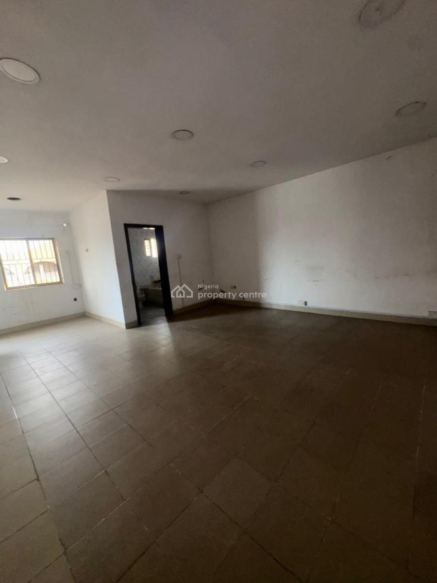 Well Maintained 5 Bedroom Semi-detached Duplex with a 2 Bedroom Boys Q, Lekki Phase 1, Lekki, Lagos, Semi-detached Duplex for Rent