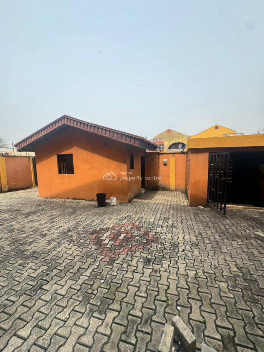 Well Maintained 5 Bedroom Semi-detached Duplex with a 2 Bedroom Boys Q, Lekki Phase 1, Lekki, Lagos, Semi-detached Duplex for Rent
