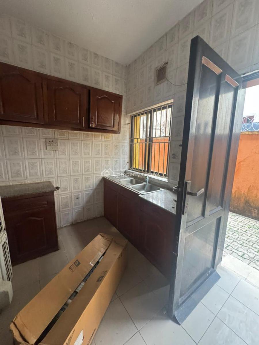 Well Maintained 5 Bedroom Semi-detached Duplex with a 2 Bedroom Boys Q, Lekki Phase 1, Lekki, Lagos, Semi-detached Duplex for Rent
