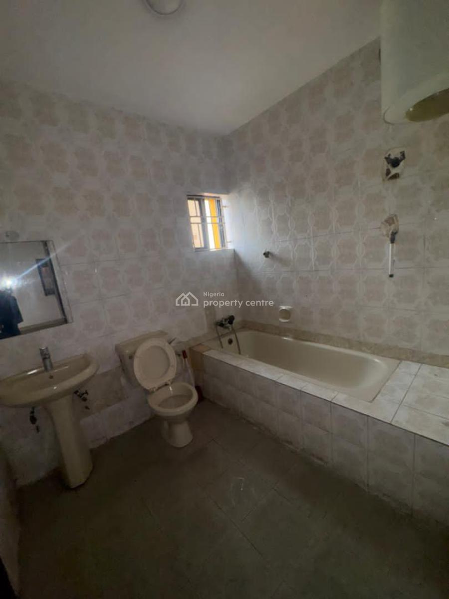Well Maintained 5 Bedroom Semi-detached Duplex with a 2 Bedroom Boys Q, Lekki Phase 1, Lekki, Lagos, Semi-detached Duplex for Rent