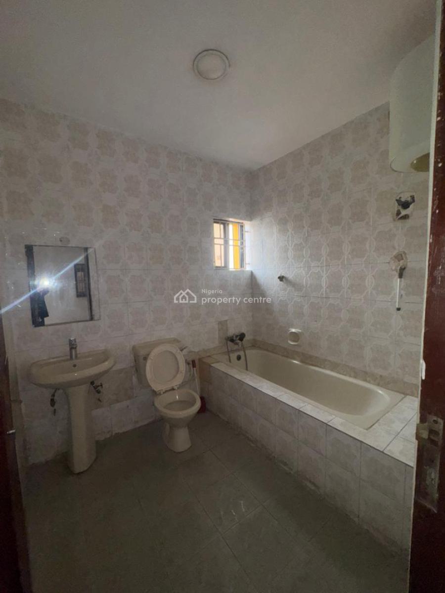 Well Maintained 5 Bedroom Semi-detached Duplex with a 2 Bedroom Boys Q, Lekki Phase 1, Lekki, Lagos, Semi-detached Duplex for Rent
