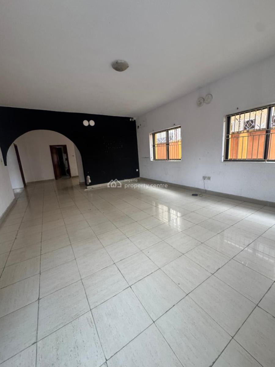 Well Maintained 5 Bedroom Semi-detached Duplex with a 2 Bedroom Boys Q, Lekki Phase 1, Lekki, Lagos, Semi-detached Duplex for Rent