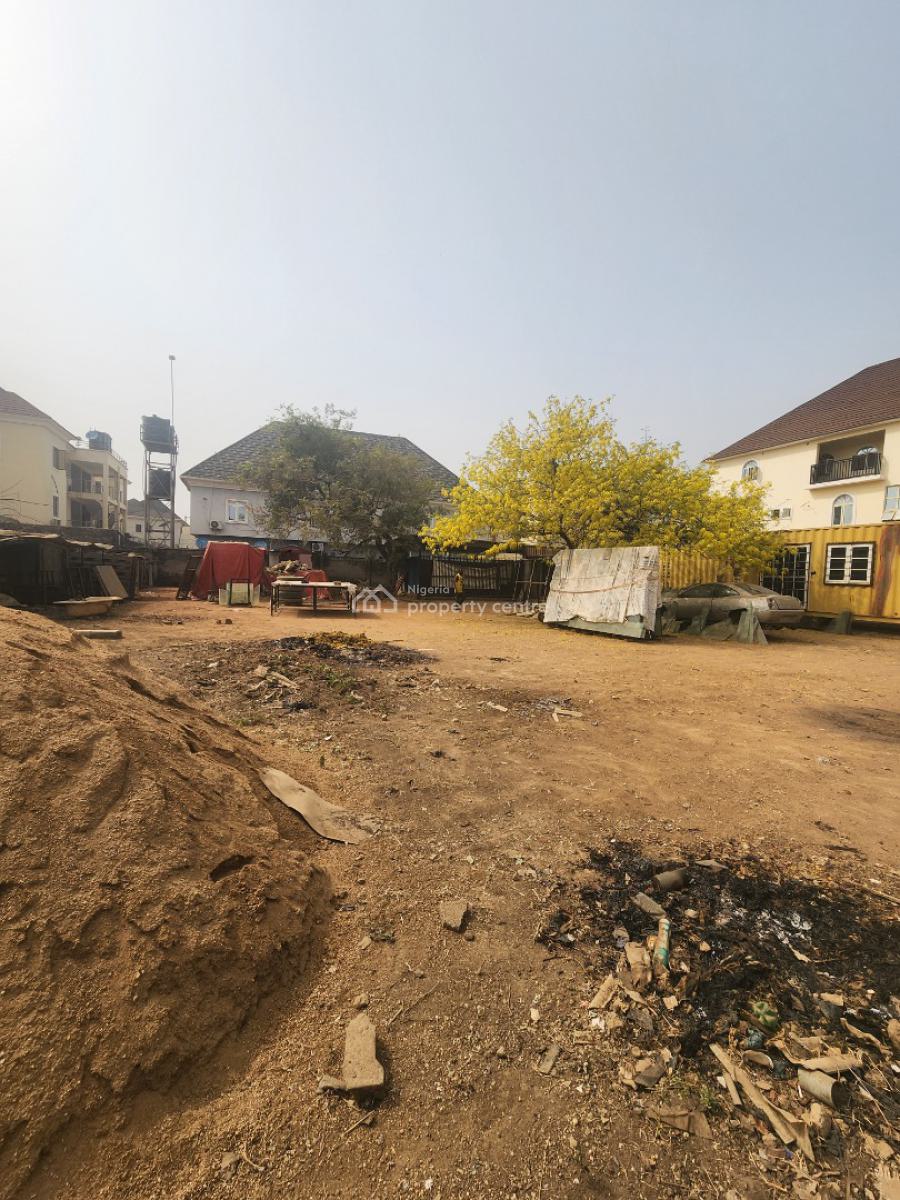 Flat Buildable Land in a Very Good Location, By Aduvie School, Jahi, Abuja, Residential Land for Sale