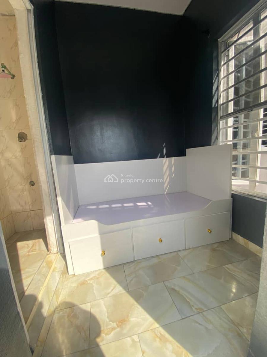 Fully Furnished & Serviced 1 Bedroom Apartment with Pool, Osapa, Lekki, Lagos, Mini Flat (room and Parlour) for Rent