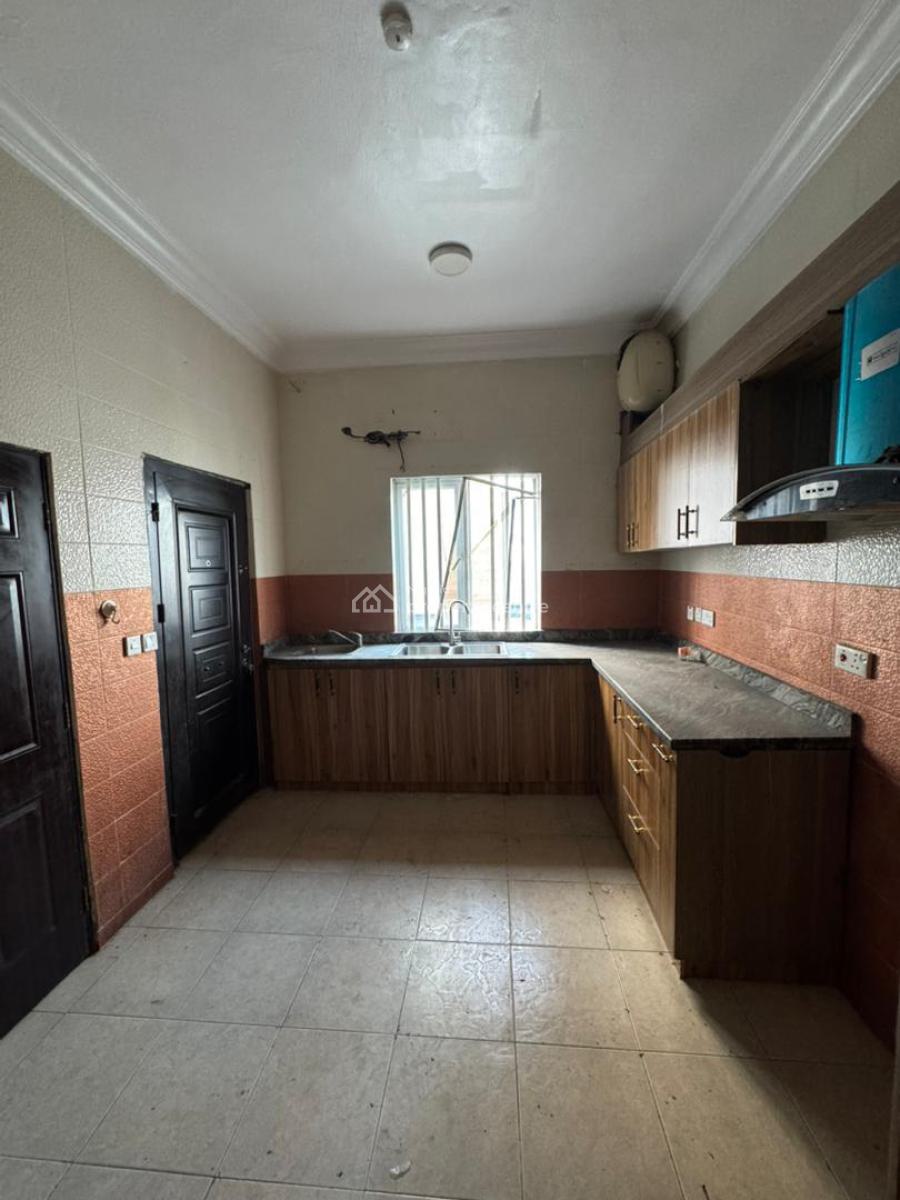 Well Maintained 4 Bedroom Semi Detached Duplex with Bq, Chevron Tollgate, Lekki Phase 2, Lekki, Lagos, Semi-detached Duplex for Rent