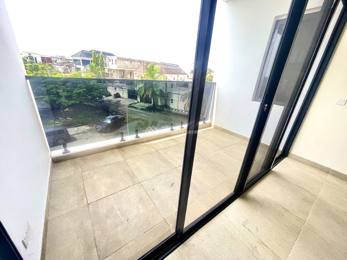 Brand New 2 Bedrooms +1 Bq Apartments, Lekki Phase 1, Lekki, Lagos, Flat / Apartment for Sale