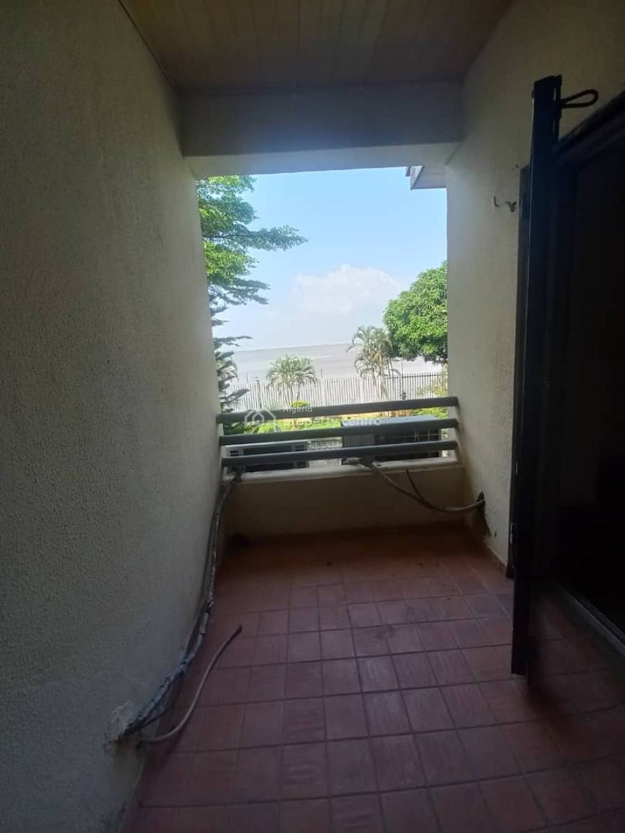 Water Front Fully Serviced 4 Bedroom Townhouse Gym Swimming Pool, Lekki Phase 1, Lekki, Lagos, House for Rent