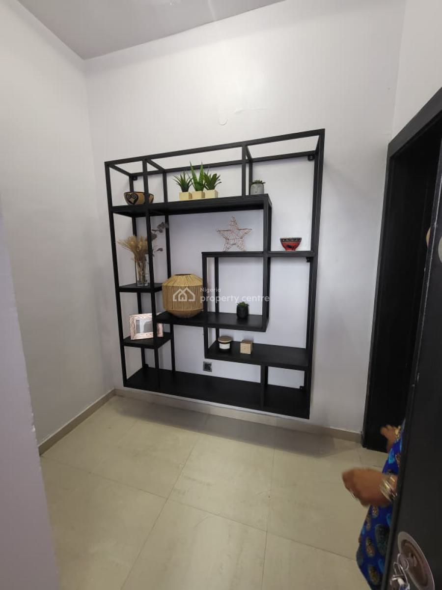 a Well Maintained 4 Bedroom Town-house with a Room Bq, Spring Bay Estate, Ikate, Lekki, Lagos, Terraced Duplex for Rent