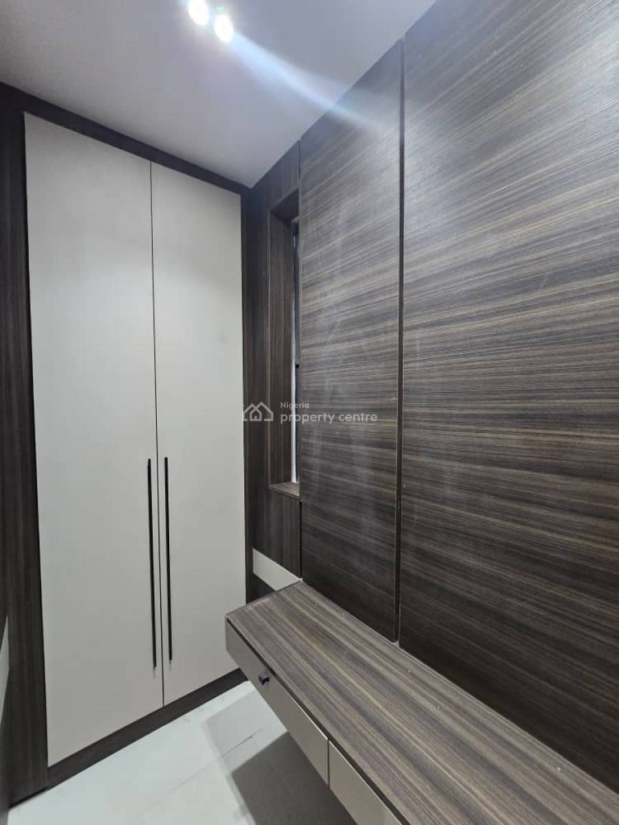 Brand New 2 Bedroom with Premium Finishing, Lekki Phase 2, Lekki, Lagos, Flat / Apartment for Rent