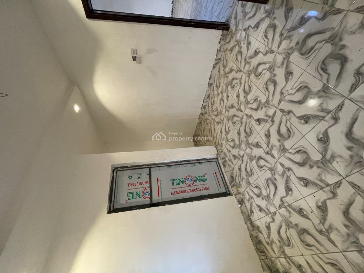 One Bedroom Apartment, 35, Akinsoji Street, Fadeyi, Shomolu, Lagos, Flat / Apartment for Rent