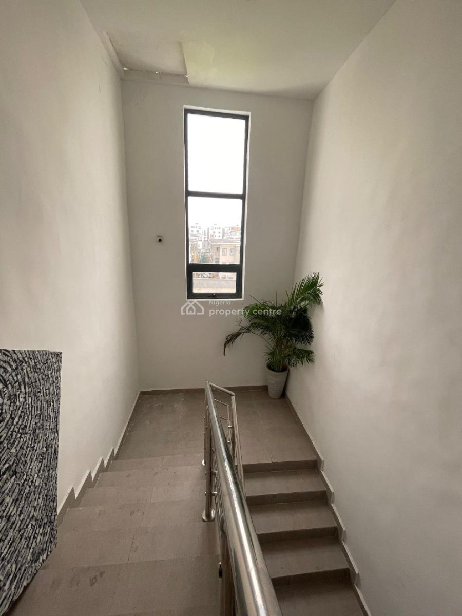 2 Bedroom Apartment, Off Freedom Way, Ikate Elegushi, Lekki, Lagos, Block of Flats for Sale