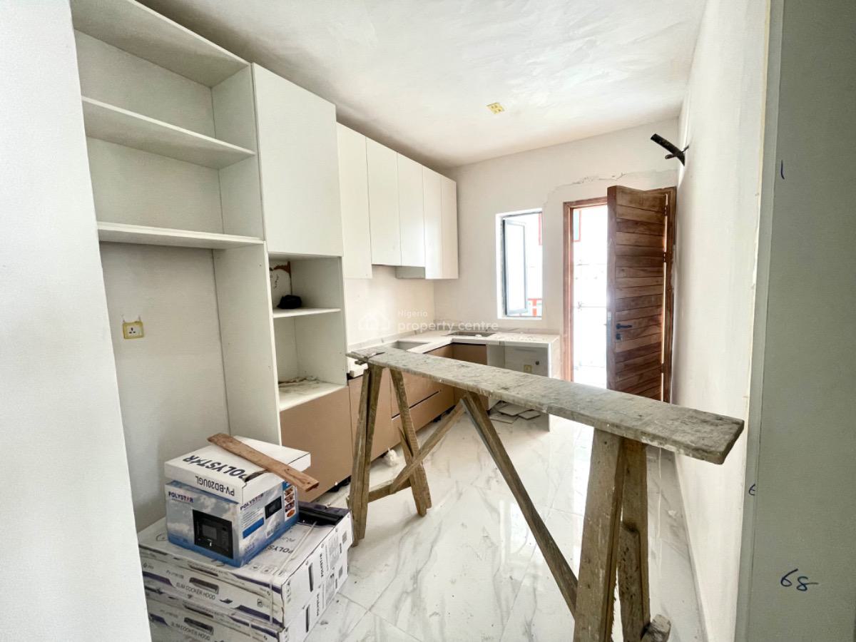 Brand New 2 Bedroom Apartment, Lekki Phase 1, Lekki, Lagos, Flat / Apartment for Sale