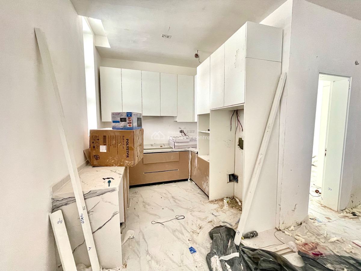 Brand New 2 Bedroom Apartment, Lekki Phase 1, Lekki, Lagos, Flat / Apartment for Sale